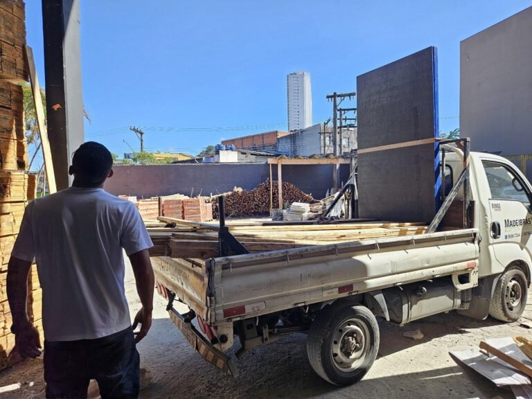 Procurando Madeireira em Interlagos? Encontre Madeira para Obra, Telhado e Acabamento