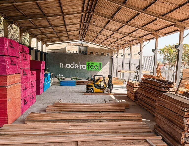 Procurando madeireira no Jabaquara? Guia completo para sua obra